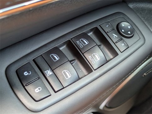 Used 2020 Jeep Grand Cherokee High Altitude image 25