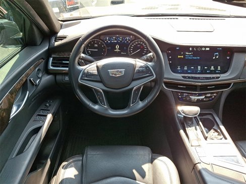 Used 2016 Cadillac CT6 Luxury image 2