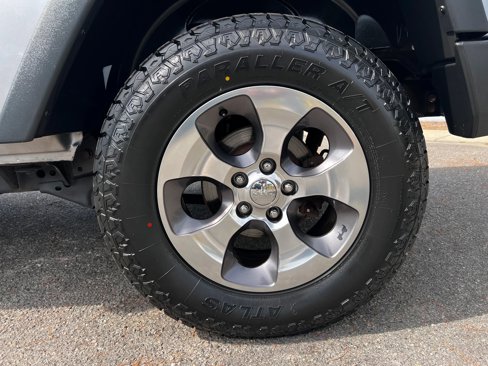 Used 2013 Jeep Wrangler Sport image 27