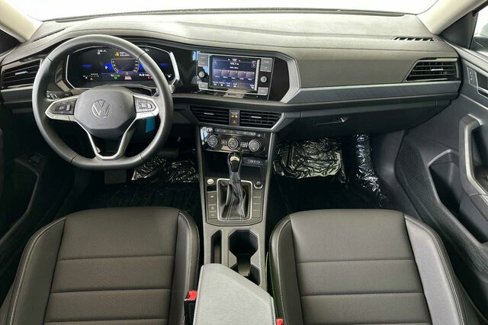 New 2024 Volkswagen Jetta SE image 13