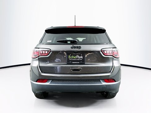 Used 2018 Jeep Compass Altitude w/ Popular Equipment Group image 7