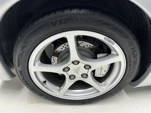 Used 2000 Chevrolet Corvette Coupe image 13