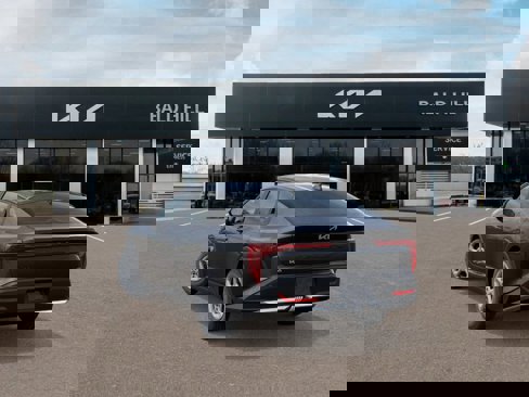 New 2025 Kia K4 LXS image 4