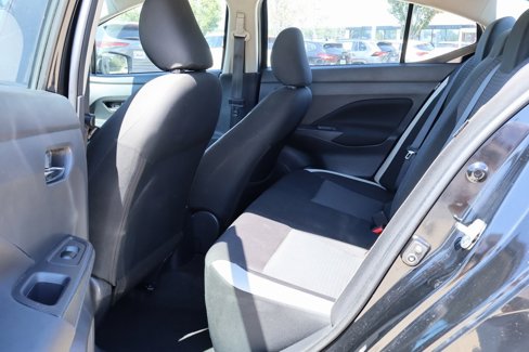 Used 2021 Nissan Versa SV image 9