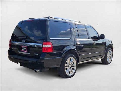 Used 2016 Ford Expedition Platinum image 5