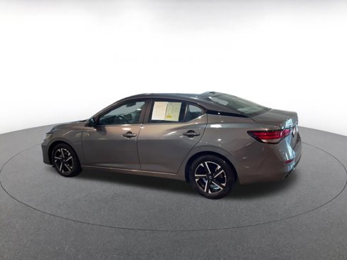 Used 2024 Nissan Sentra SV image 10
