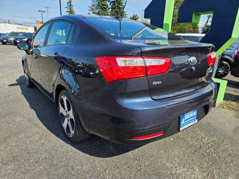 Used 2013 Kia Rio SX w/ Premium Pkg image 3