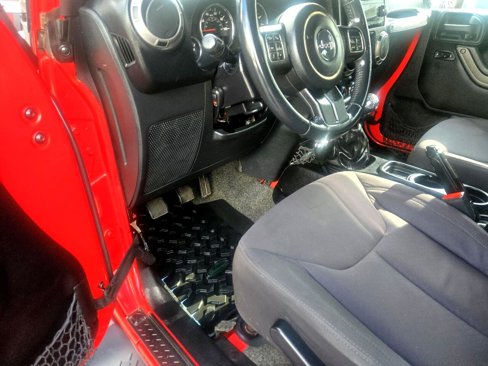 Used 2013 Jeep Wrangler Unlimited Sport image 59