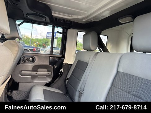 Used 2010 Jeep Wrangler Unlimited Sport image 38