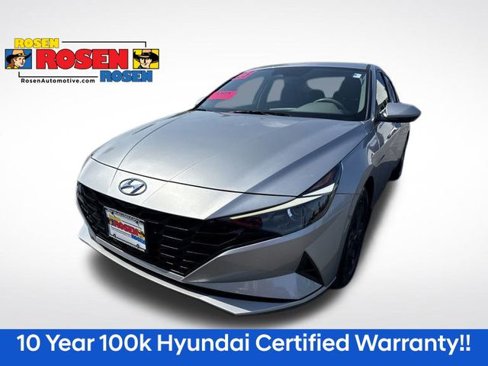 Used 2023 Hyundai Elantra SEL image 1