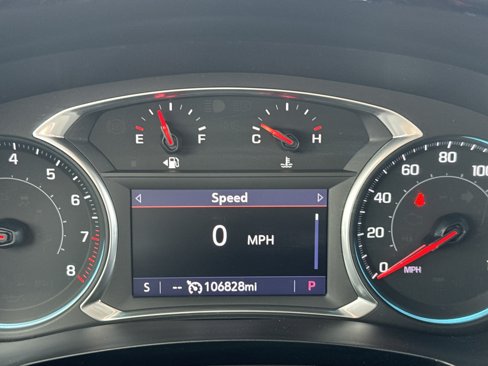 Used 2021 Chevrolet Traverse LT image 18