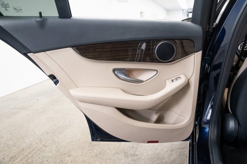 Used 2020 Mercedes-Benz C 300 Sedan image 19