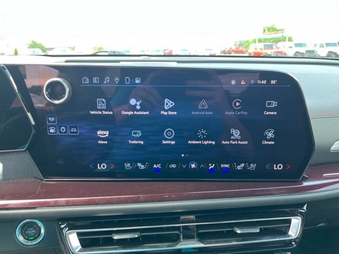 Certified 2024 Chevrolet Traverse RS w/ LPO, Floor Liner Package image 22