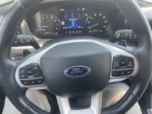 Used 2021 Ford Explorer XLT w/ Equipment Group 202A image 14