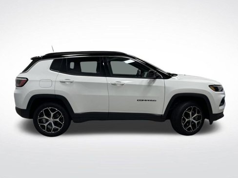 Certified 2024 Jeep Compass Limited image 2
