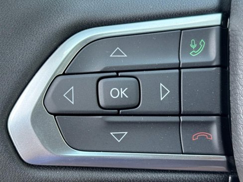 New 2025 Jeep Compass Latitude image 15