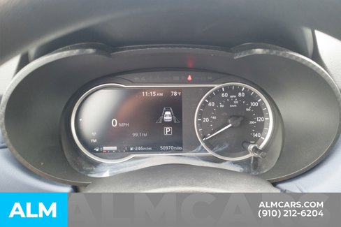 Used 2023 Nissan Versa SV image 28