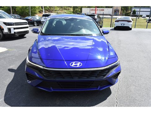 New 2025 Hyundai Elantra SE image 6