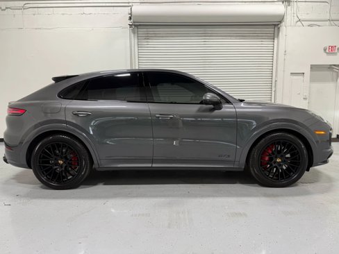 Used 2023 Porsche Cayenne GTS image 21