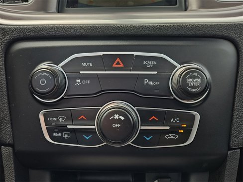 Used 2022 Dodge Charger SXT w/ Leather Interior Group image 21
