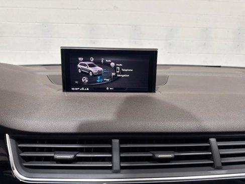 Used 2017 Audi Q7 3.0T Premium Plus image 38