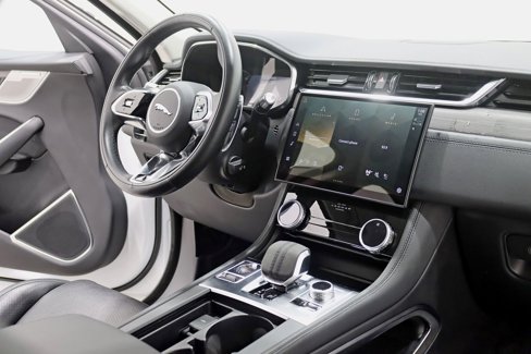 Used 2022 Jaguar F-PACE S image 28