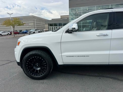 Used 2014 Jeep Grand Cherokee Limited image 2