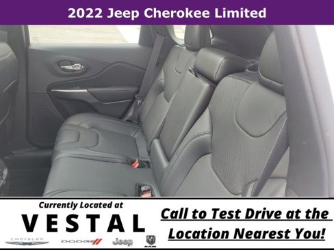 Used 2022 Jeep Cherokee Limited image 12