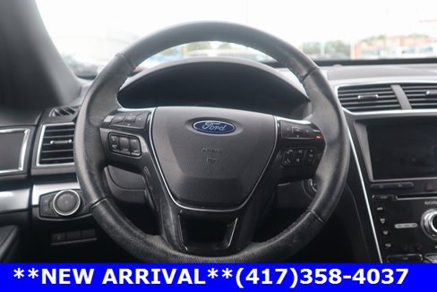 Used 2018 Ford Explorer Limited image 11