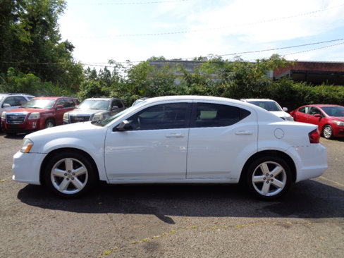 Used 2013 Dodge Avenger SE image 8