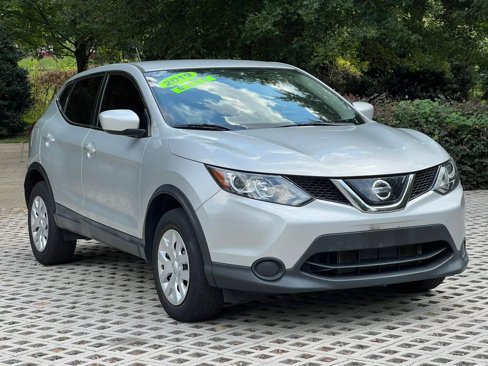 Used 2019 Nissan Rogue Sport S image 3