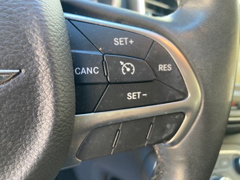 Used 2015 Chrysler 200 Limited w/ Spring Special Group image 43