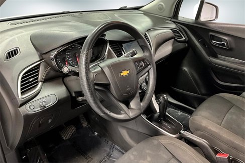 Used 2018 Chevrolet Trax LS image 15