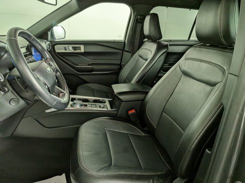 Used 2020 Ford Explorer Limited image 17