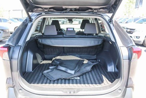 Used 2024 Toyota RAV4 XLE image 32