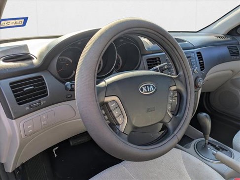 Used 2009 Kia Optima LX image 8