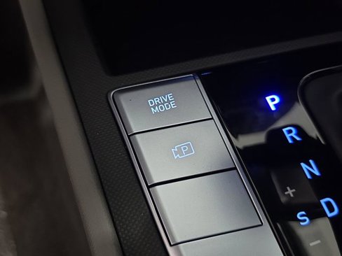 New 2025 Hyundai Elantra SE image 23
