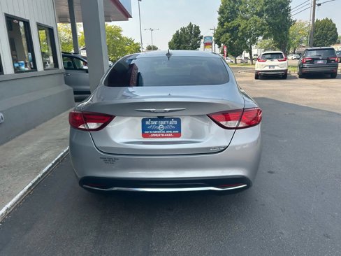 Used 2016 Chrysler 200 Limited w/ Convenience Group image 28