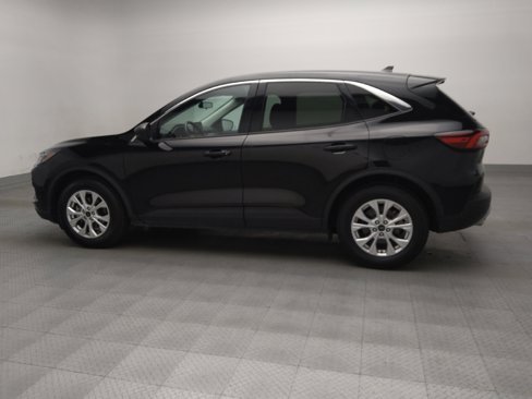 Used 2023 Ford Escape Active w/ Cold Weather Package image 3