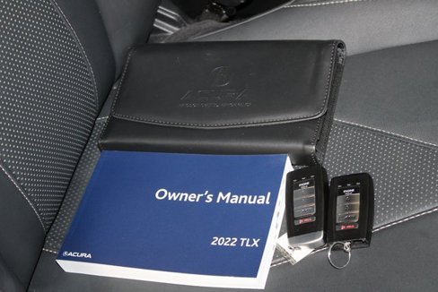 Used 2022 Acura TLX w/ Technology Package image 27