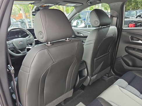 New 2025 Buick Envista Preferred image 12