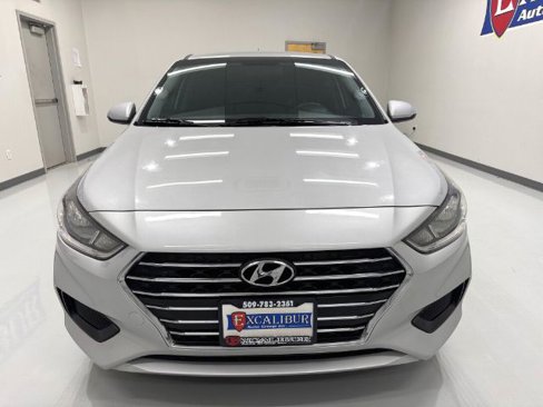 Used 2019 Hyundai Accent SE image 2