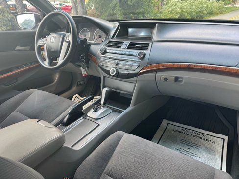 Used 2011 Honda Accord EX image 19