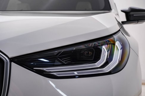 Used 2025 BMW X3 M50 w/ Premium Package image 7