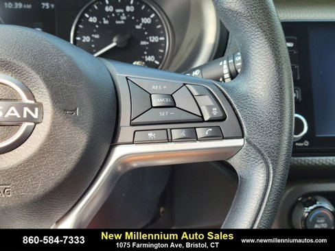 Used 2022 Nissan Kicks SV image 26