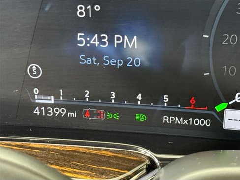 Used 2022 Cadillac Escalade Premium Luxury w/ Performance Package image 15