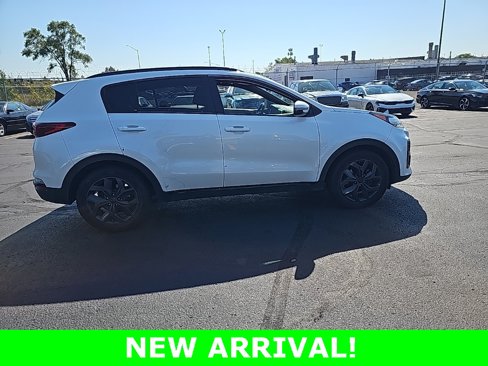 Certified 2021 Kia Sportage S image 3