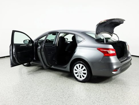 Used 2016 Nissan Sentra S image 13