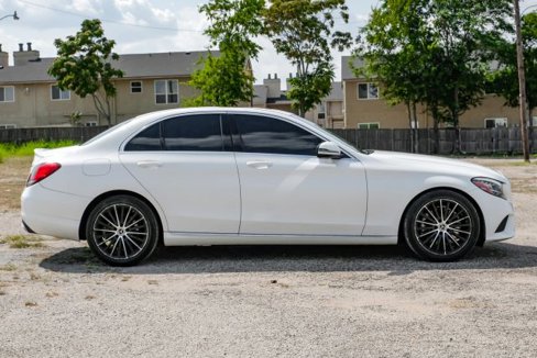 Used 2019 Mercedes-Benz C 300 Sedan image 10