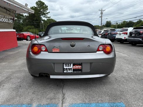 Used 2004 BMW Z4 2.5i image 2